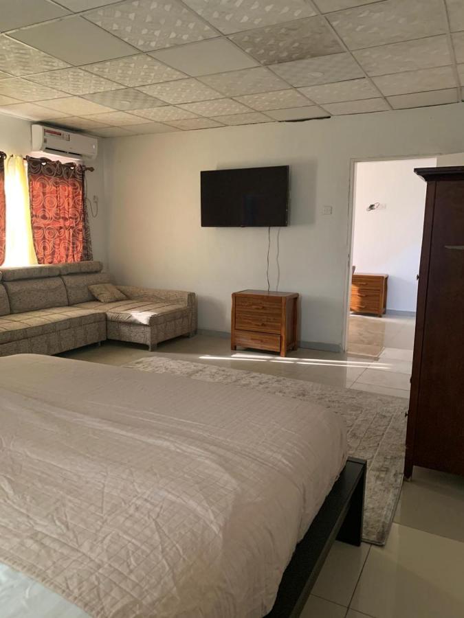 Sky Inn Hotel Freetown Eksteriør bilde