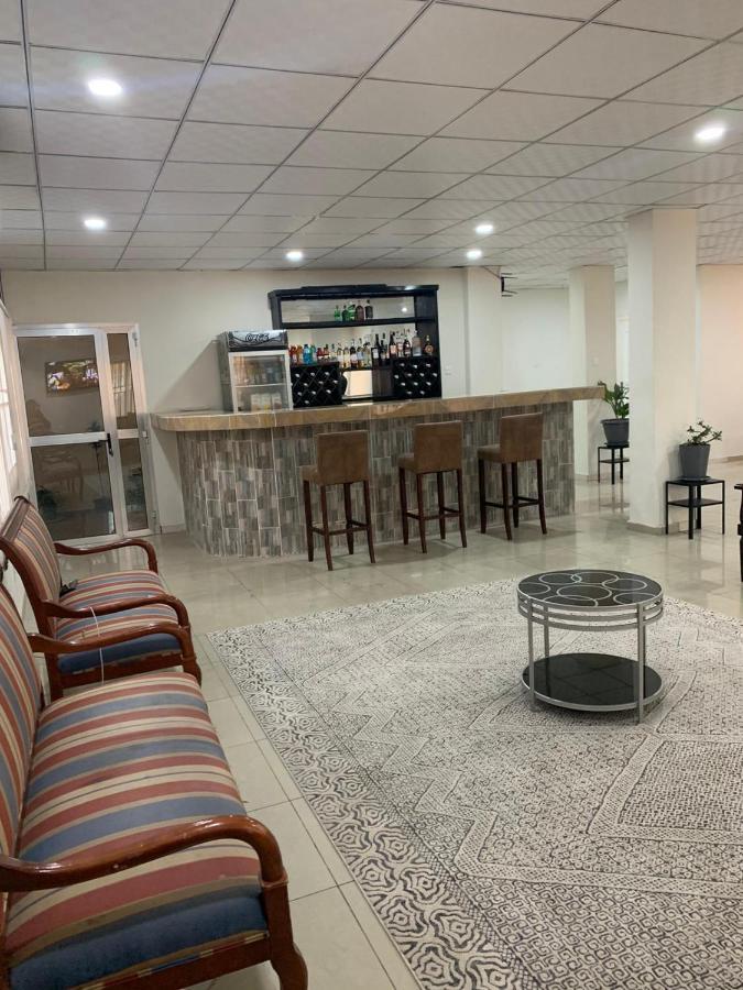 Sky Inn Hotel Freetown Eksteriør bilde
